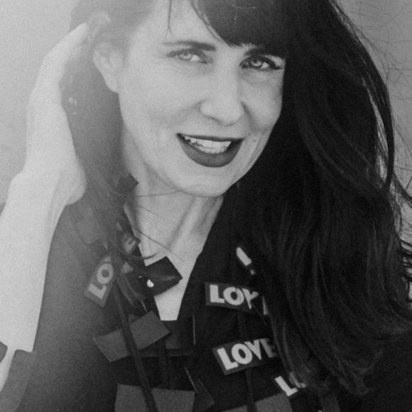 Meet your Posher, Kathy - Picture 15 of 15